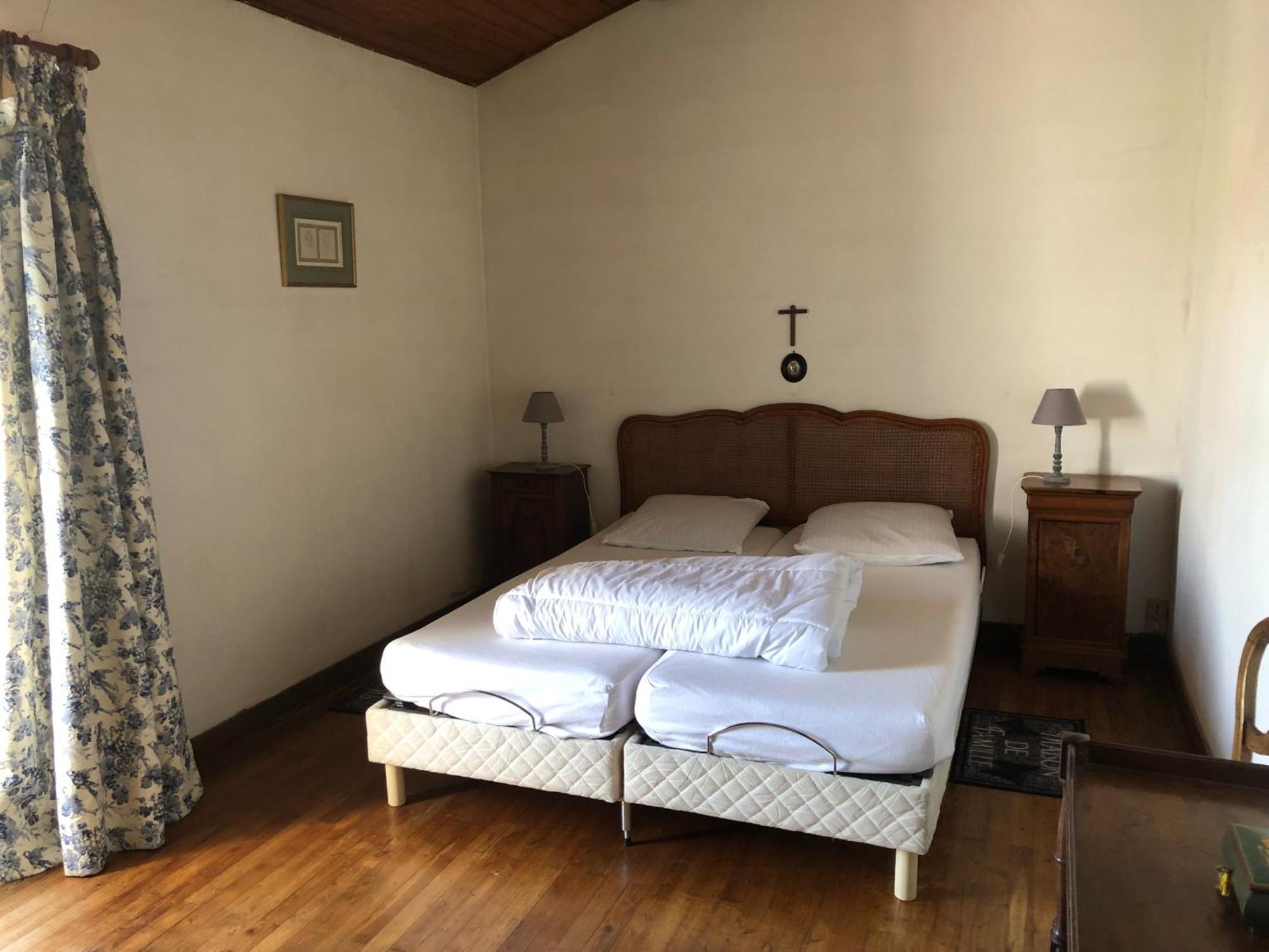 La Vieille Cure, Spa, Wifi A 20 Min Des Plages La Jonchere Esterno foto